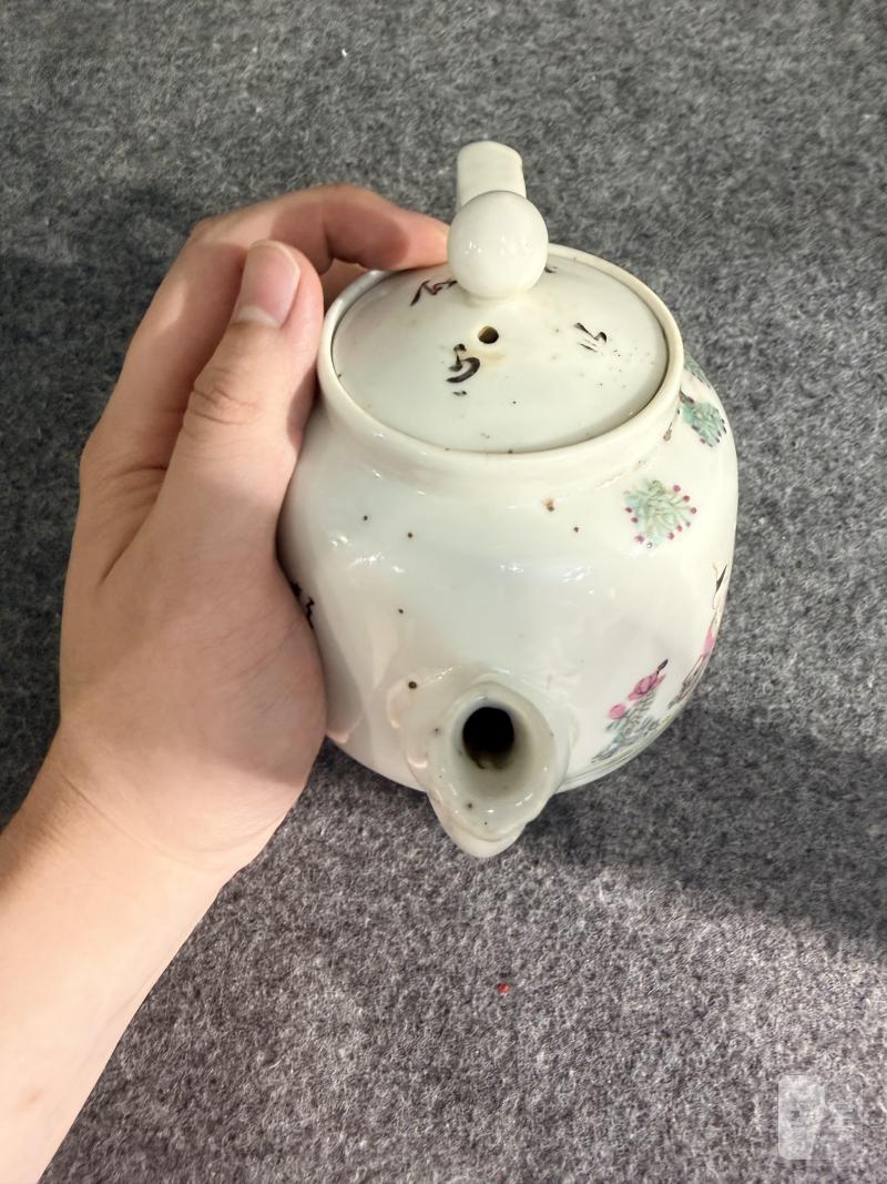 民国  粉彩渊明爱菊图执壶 - 图4
